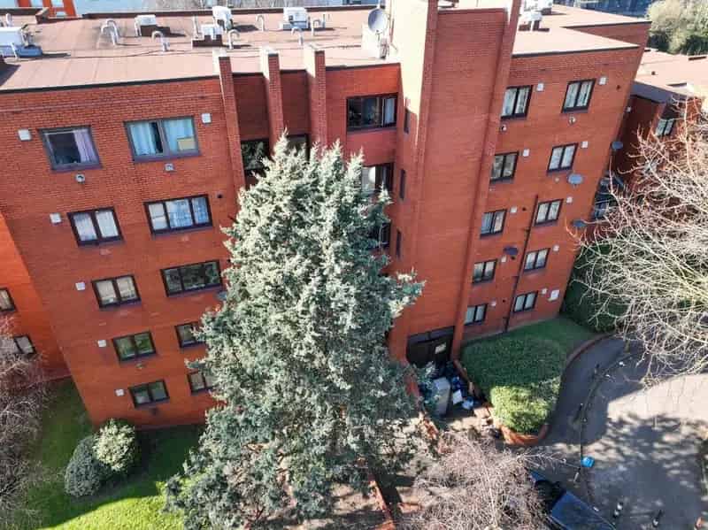 1 Bedroom Apartment for Sale
