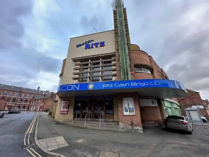 Former Ritz Bingo Hall Large Open Plan High Ceilings