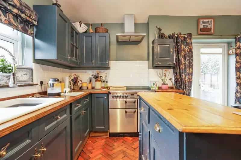 3 Bedroom Semi-Detached Cottage in Ashfield Cum Thorpe