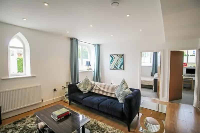 2 Bedroom Flat for Sale Handforth Cheshire SK9 Investors Only
