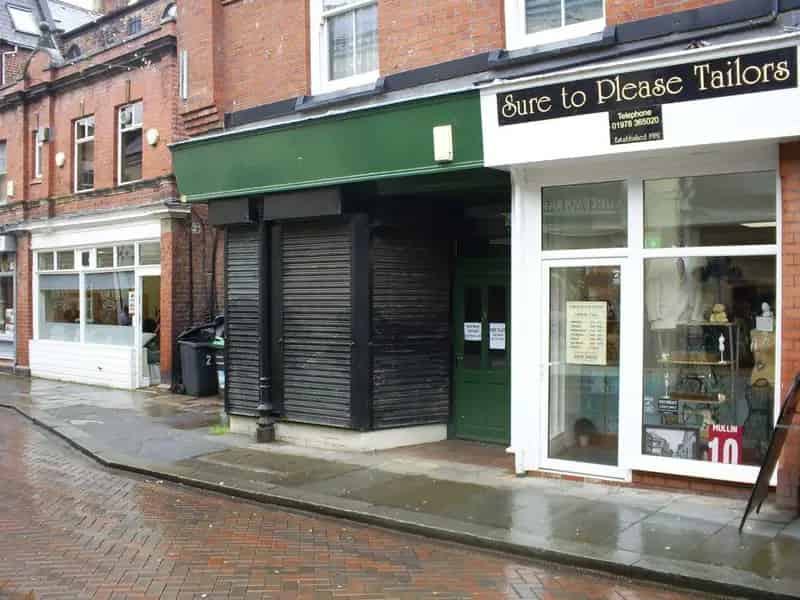 Shop to Let A1 Retail Use Busy Retailing Location