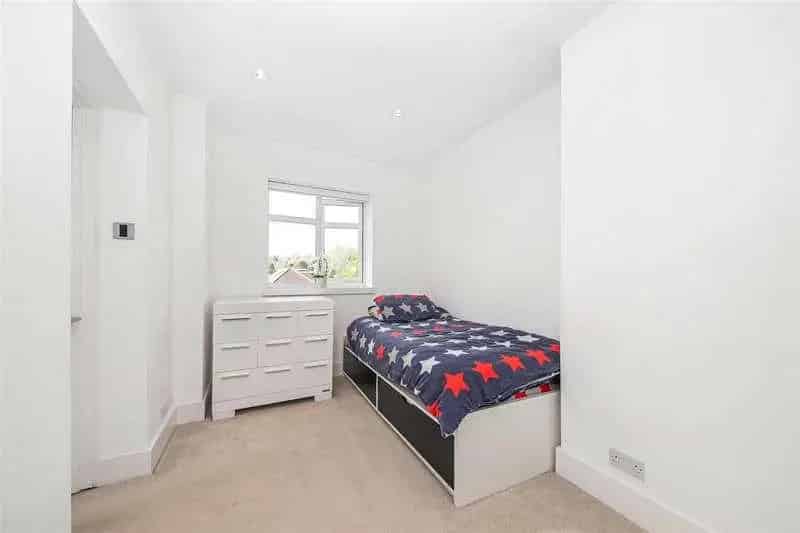 4 Bed Detached House with Smart Home Features