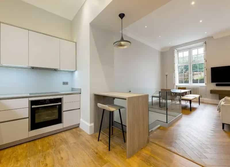 Luxury 3 Bed Apartment in Historic Thames Water Headquarters
