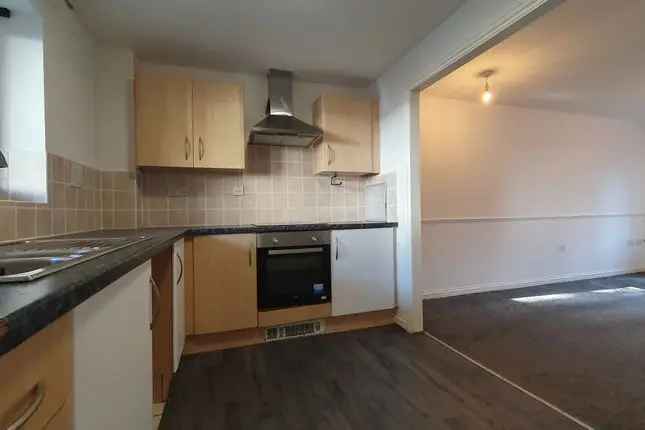 Flat to Rent in Broadway Adamsdown CF24