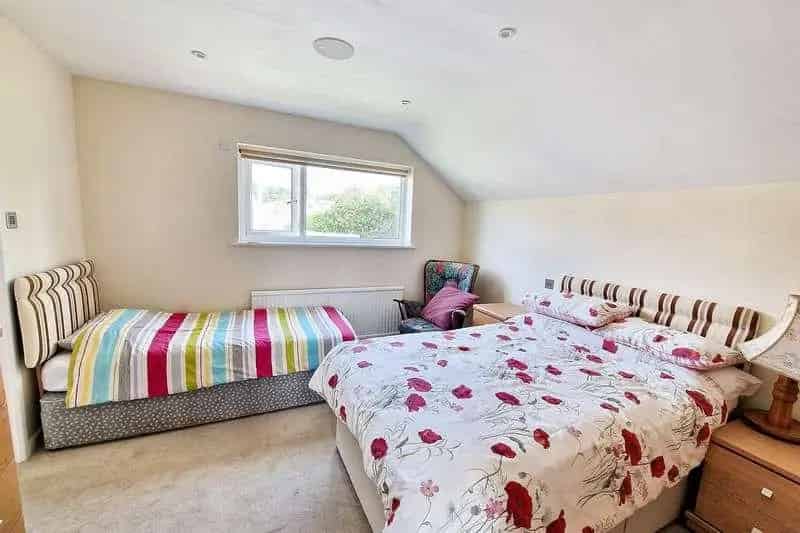 4 Bed Detached Chalet Bungalow for Sale in West Bay
