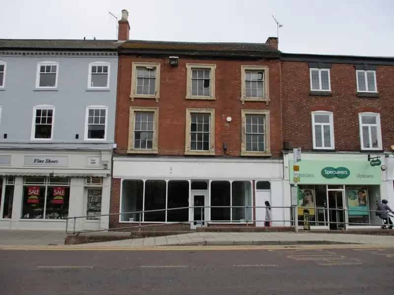 Retford Grade II Listed Retail Property For Lease