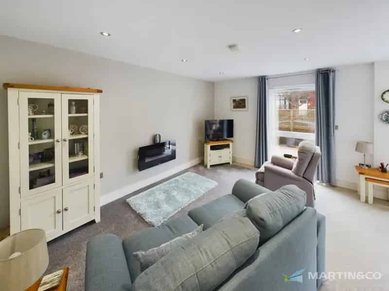 2 Bedroom Coastal Apartment Lytham St Annes