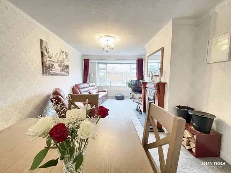 2 Bedroom Bungalow For Sale
