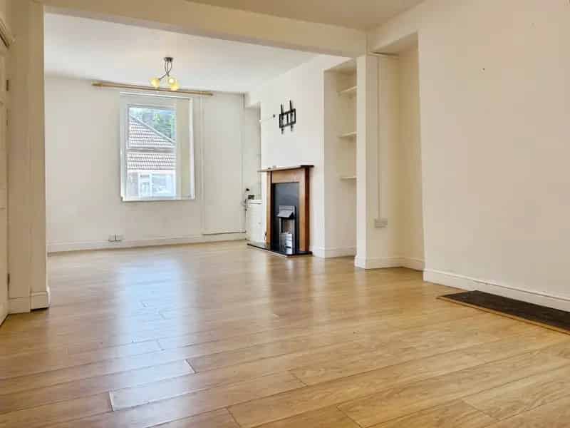 3 Bedroom Mid-Terraced House Near Gorseinon