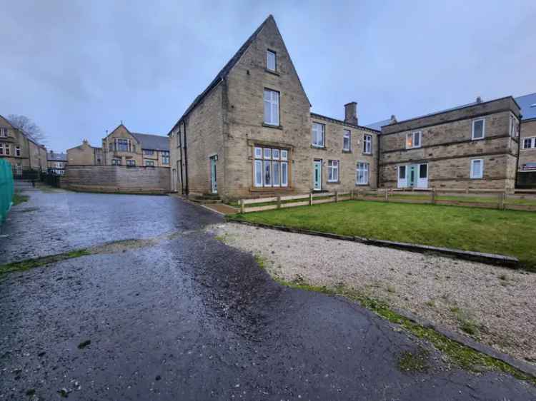 12 Bedroom Investment Complex For Sale