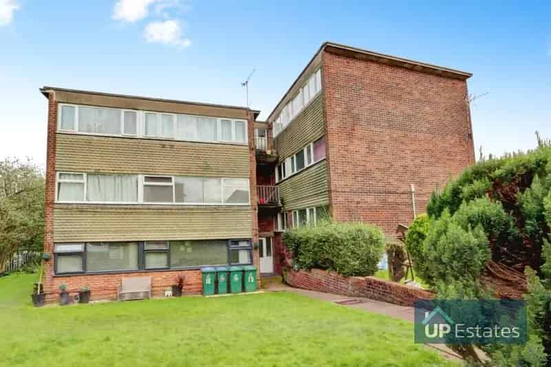 2 Bedroom Ground Floor Flat to Rent Near University Hospital