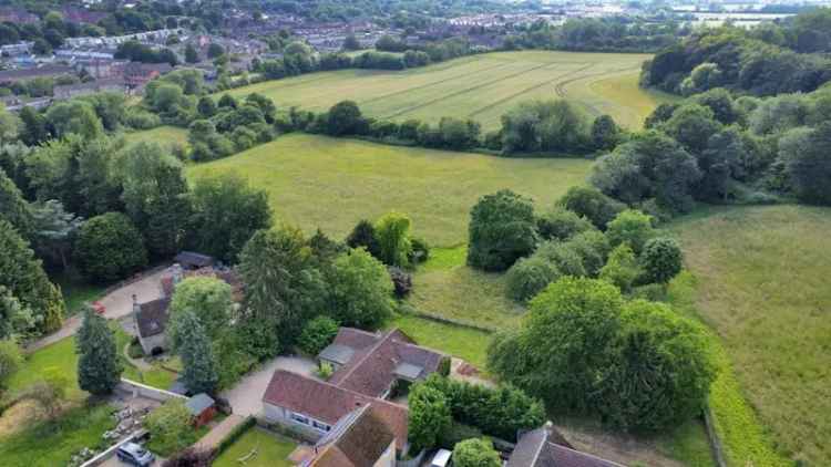 5 bedroom detached bungalow for sale