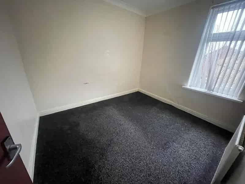 3 Bedroom Terraced House to Rent in BD4