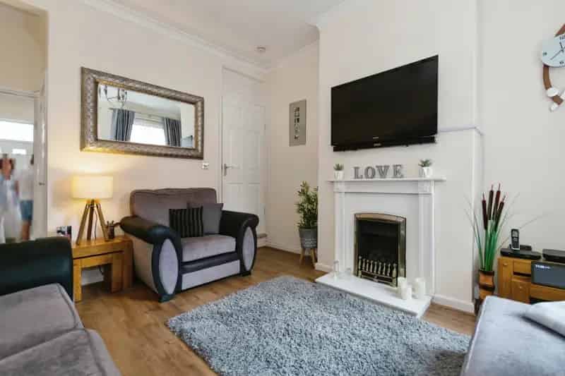 2 Bedroom Terraced House for Sale Osborn Road