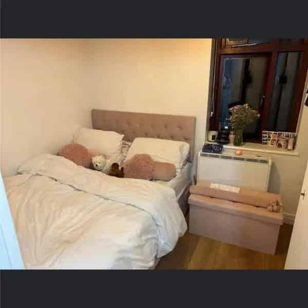 One Bedroom Flat Near Royal Standard