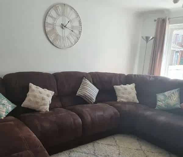 Semi Detached House Near Schools and Colleges