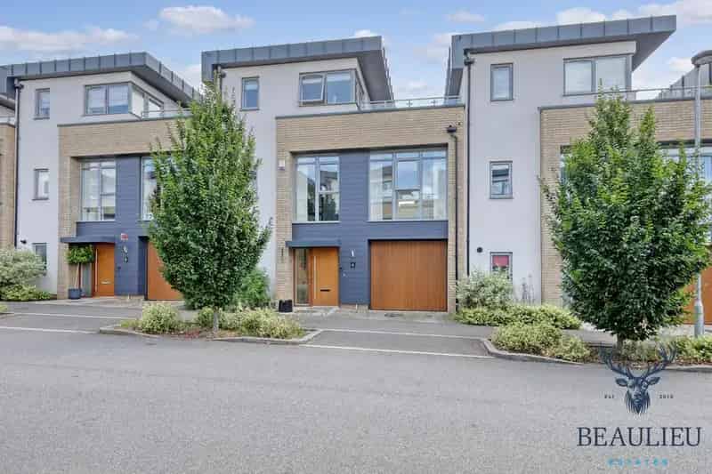 3 Bedroom Townhouse for Sale in Beaulieu
