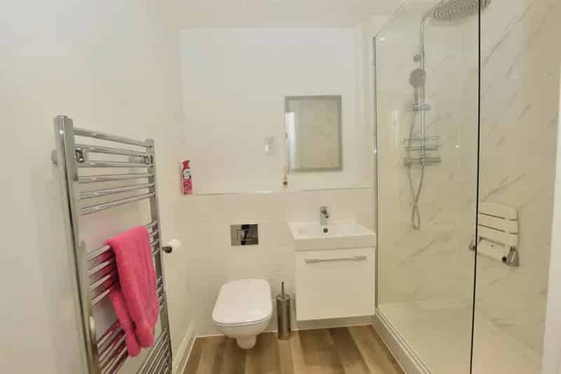 1 bed flat for sale
