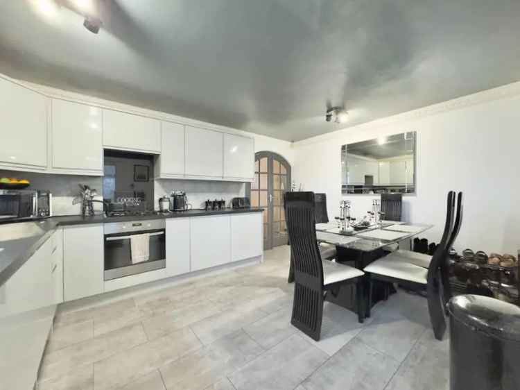 3 Bedroom House For Sale in Barnsley