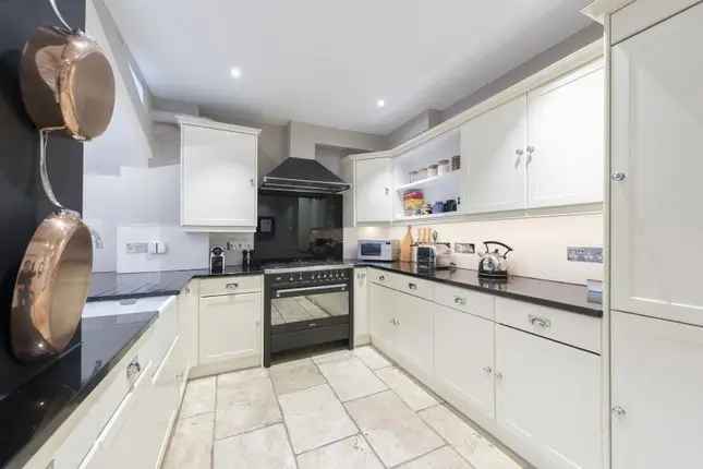 Maisonette for sale in Bloom Park Road, London SW6