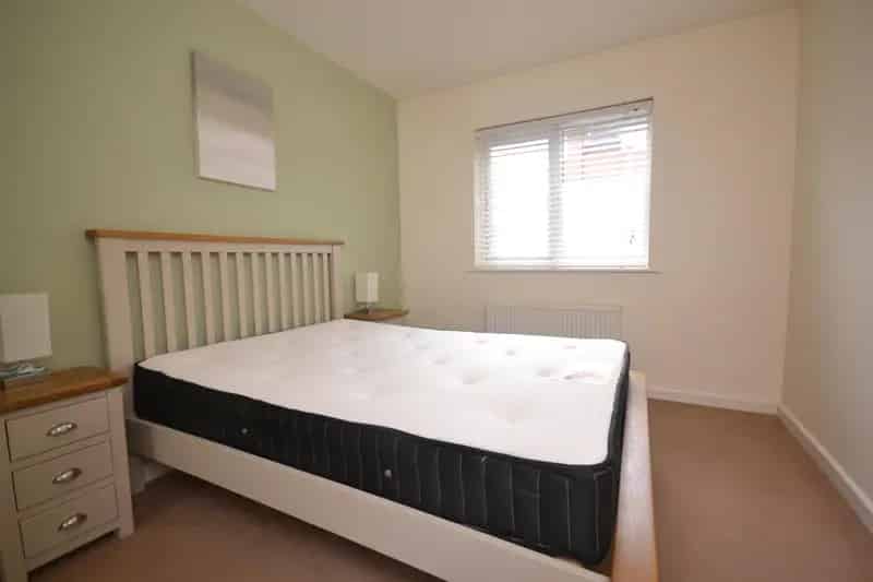 2 Bedroom Flat To Let Kennet Island Furnished Parking Available August 2025