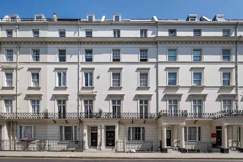 1 Bedroom Flat for Sale near Hyde Park