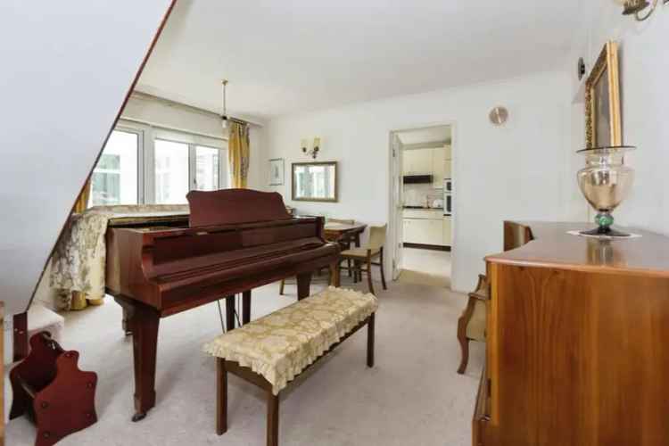 3 Bedroom House For Sale in Hampton-in-Arden