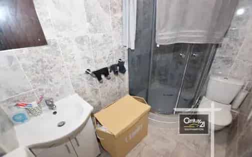 17m² Studio Flat in Southampton Portswood Part Furnished
