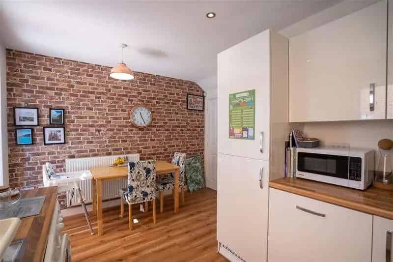 2 Bed Semi-Detached House For Sale