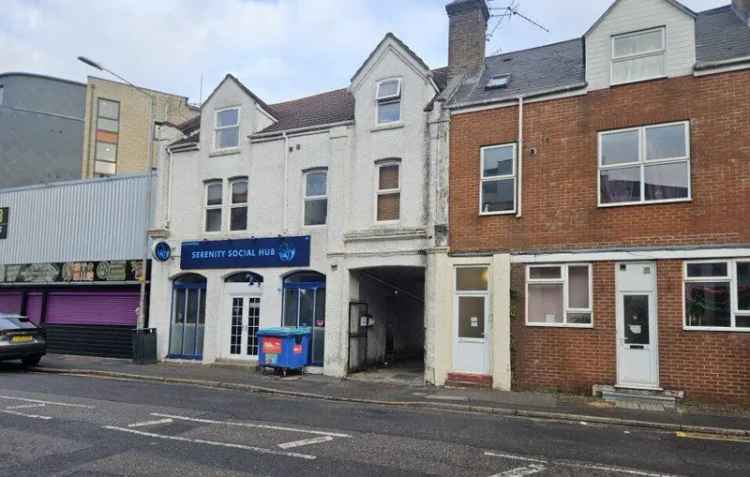 6 Bedroom HMO Investment Property with Commercial Unit