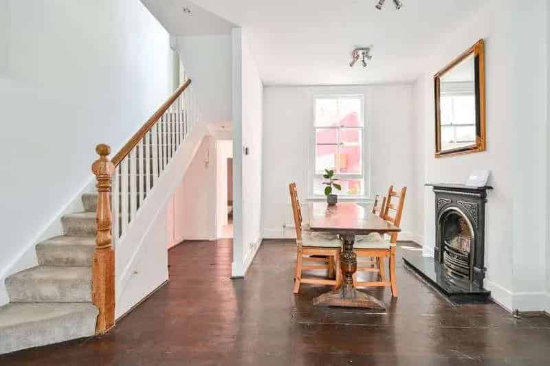 2 Bed House for Sale near Clapham Junction