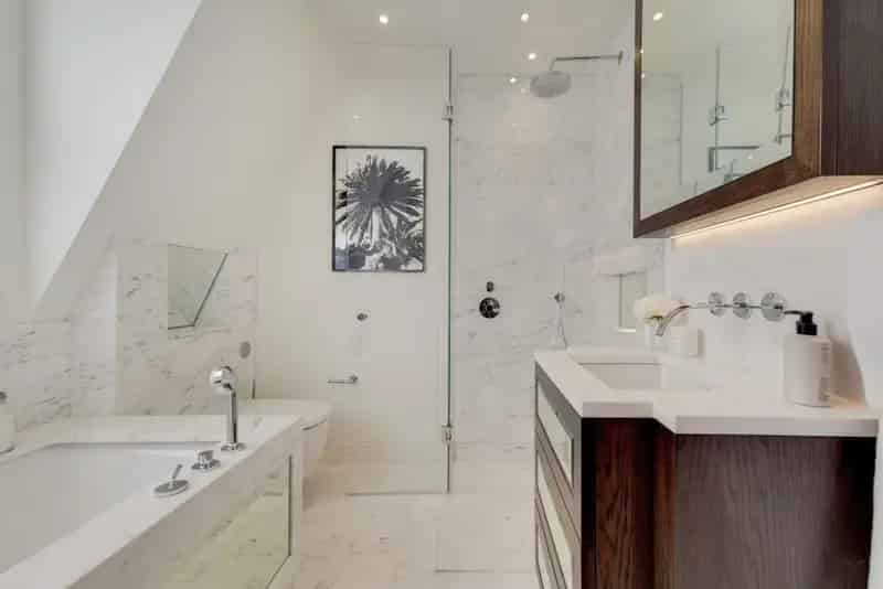 Luxury 3-Bedroom Apartment near Hyde Park
