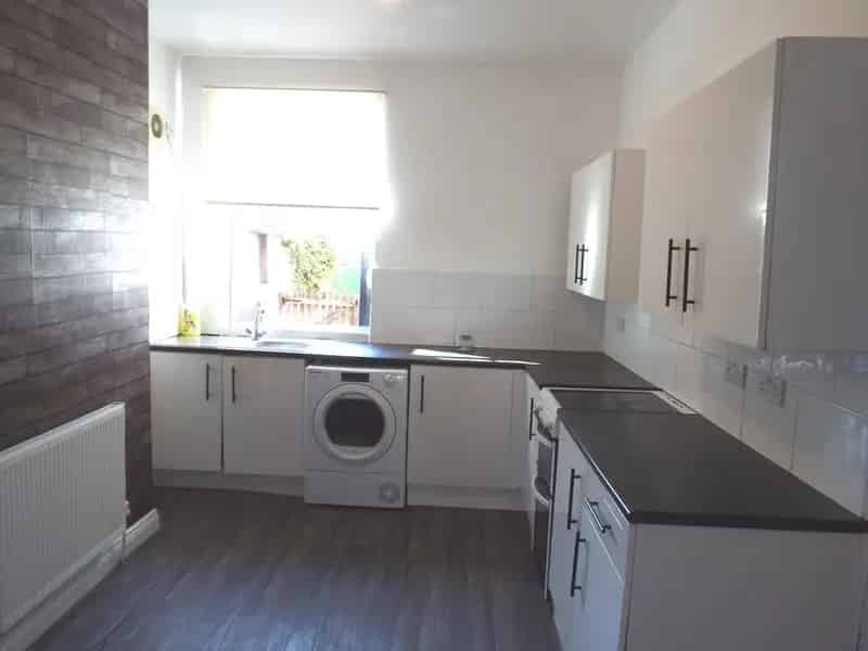 3 Bedroom End Terrace House For Sale