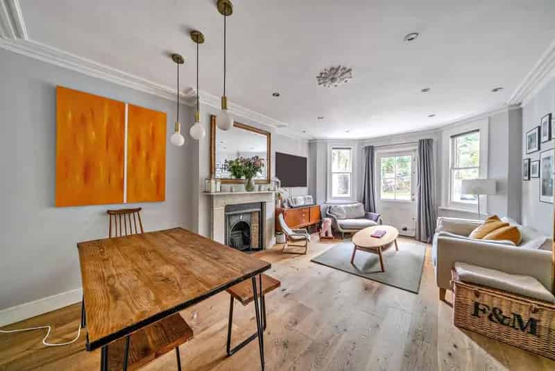 2 Bed 2 Bath Garden Flat near Swiss Cottage Station
