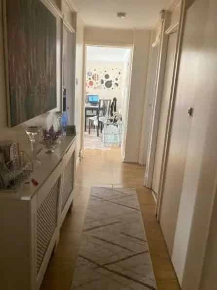 Mortlake Apartment Near Richmond Park