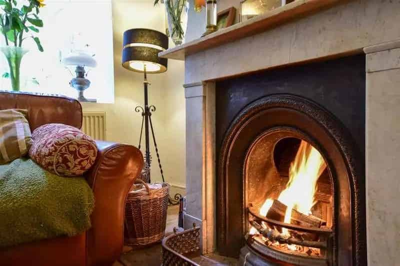 4 bed property for sale