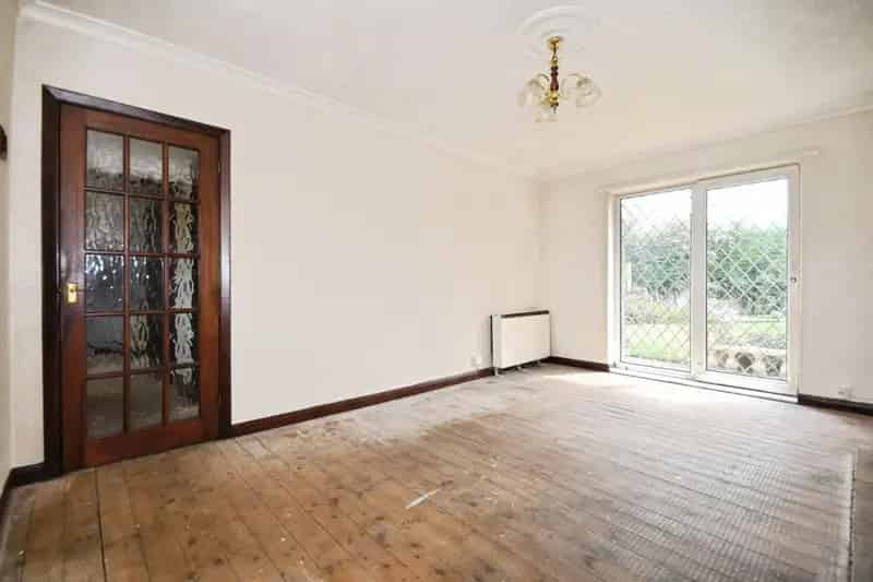 2 Bedroom Semi-Detached House Refurbishment Opportunity
