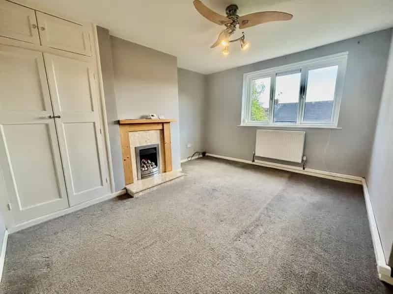 1 Bedroom Flat To Let Available Now