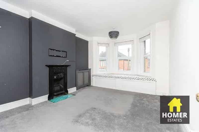 1 Bed Flat for Sale in Ensbury Park