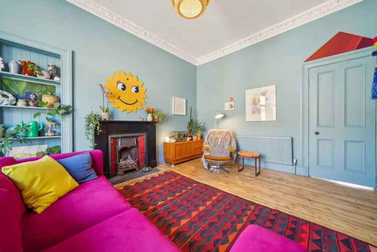 2-Bedroom Period Apartment in Glasgow's Queen's Park