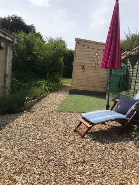 Bungalow For Rent in Stroud, England