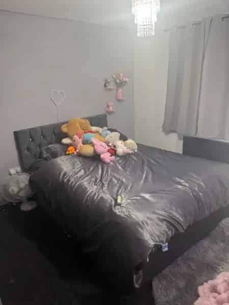 4 Bedroom Townhouse Near Town Centre