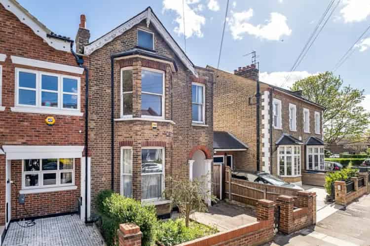 4 Bedroom Semi-Detached House Wimbledon - Renovation Project