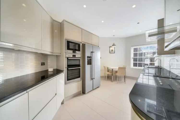 3 Bedroom Flat To Rent
