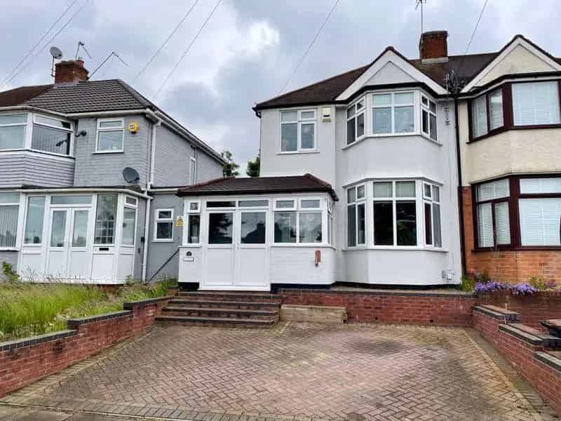 3 Bedroom Semi-Detached House for Sale