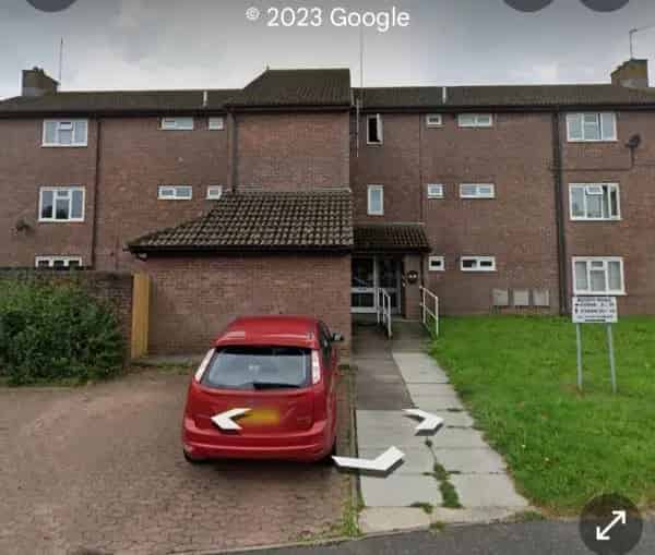 Two Bedroom Second Floor Apartment Quiet Area