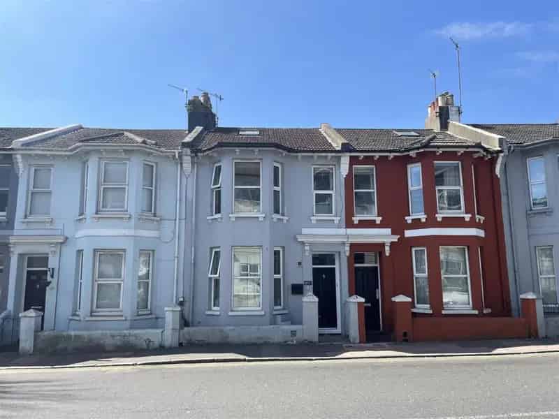 6 Bedroom Terraced House for Sale in Brighton