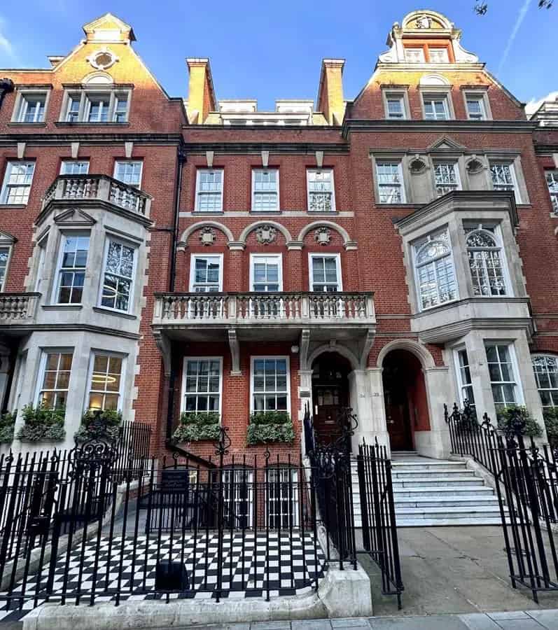 Refurbished Office Space near Victoria Station