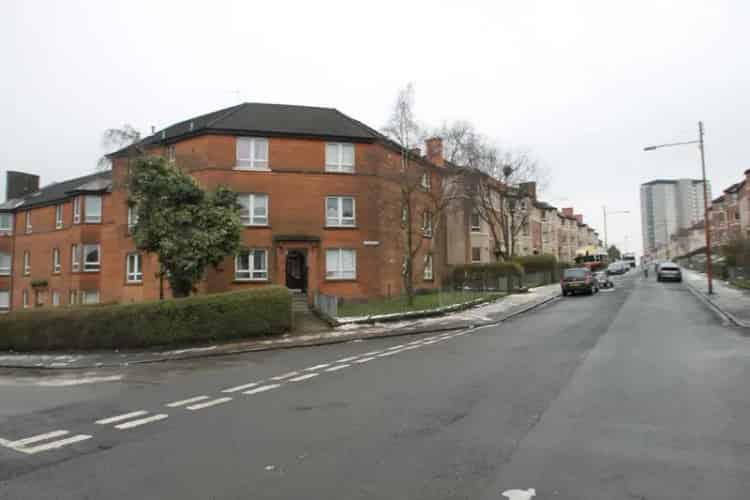 2 Bedroom Flat to Rent Near Victoria Park