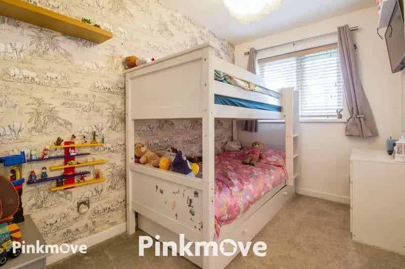 2 Bed House for Sale Near Amenities and Schools